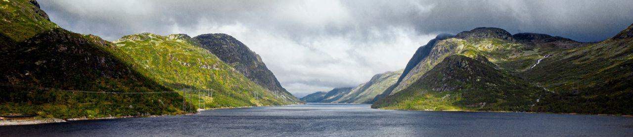 Dam in between mountains